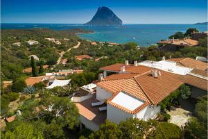 Costa Dorata porzione di villa bifamiliare con vis