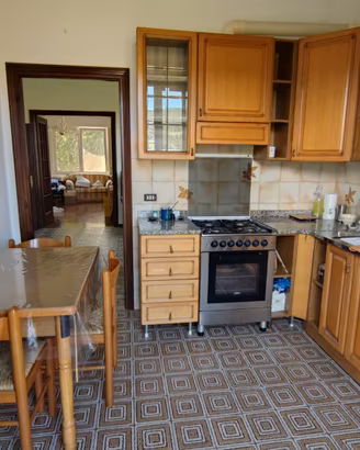 CUCINA IN LEGNO MASSELLO
