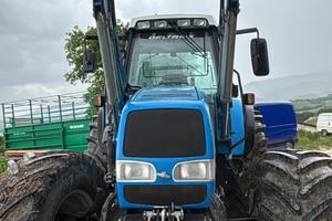 Trattore legend DT 145