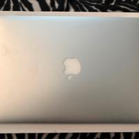 MacBook Air 13” 2017 – i5 – 8GB RAM – 256GB SSD