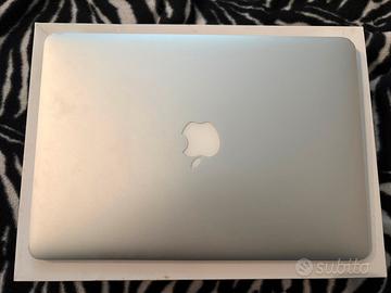 MacBook Air 13” 2017 – i5 – 8GB RAM – 256GB SSD