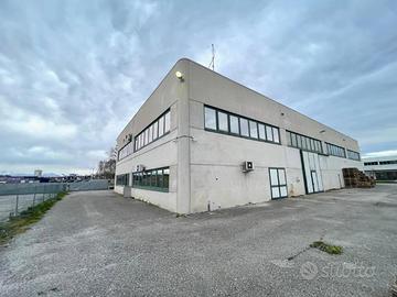 CAPANNONE PRODUTTIVO: praticità, visibilità e p...