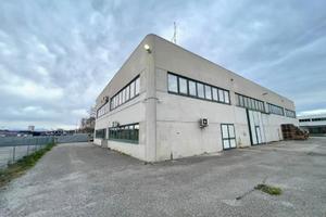 CAPANNONE PRODUTTIVO: praticità, visibilità e p...