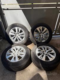 KIT 4 CERCHI IN LEGA + GOMME PEUGEOT 3008 2017/24