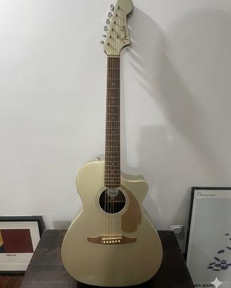 Chiatarra acustica elettrificata Fender Newporter.