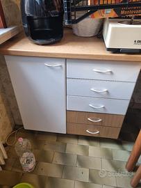 Mobile per cucina, un anta e cassettiera