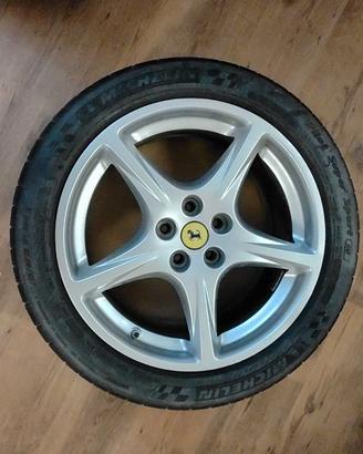 Cerchi gomme Ferrari 456- 612 - 430 California 599