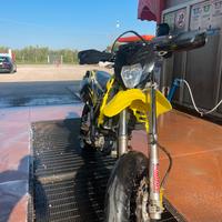 Suzuki drz 400 sm motard