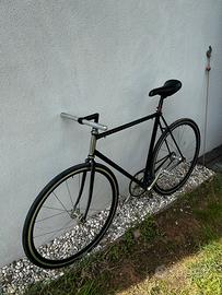 Bici a scatto fisso di design