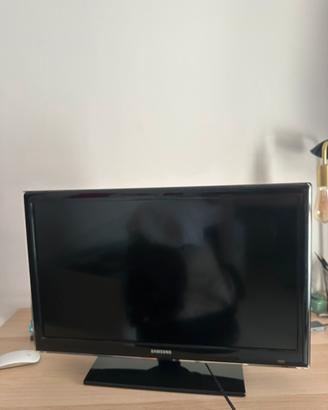 TV Samsung 26”
