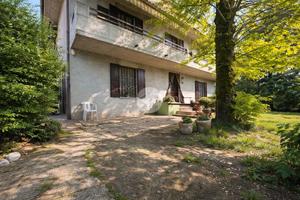 VILLA SINGOLA A PERSICO DOSIMO