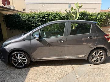 Yoyota Yaris 1.5 Dual VVT-iE 111CV Lounge