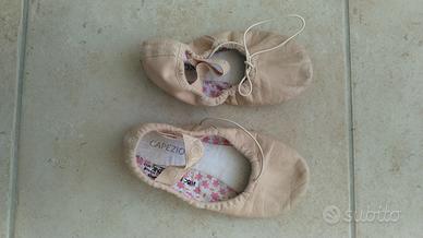Scarpine da danza di pelle taglia 10 e 1/2
