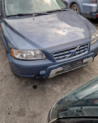 Volvo XC70 D5 AWD cross country per ricambi anno 2