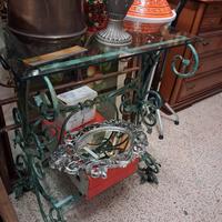 tavolino in ferro battuto con vetro