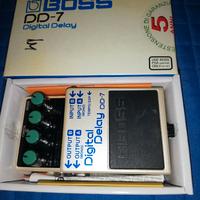 Pedalini Boss + Amplificatori Roland Fender