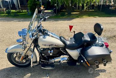 Harley davidson Road King  Classic 2018