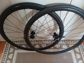 Ruote nuove complete di copertoncino
