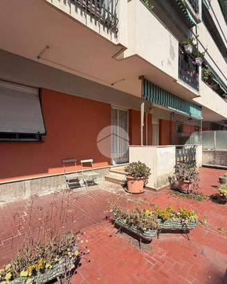 6 LOCALI A GENOVA