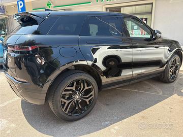 Range rover Evoque total black