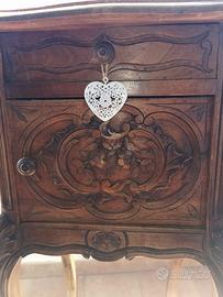 Mobiletto antico francese