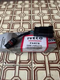 Connettore specchietto iveco daily