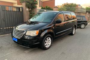 Chrysler Gr Voyager ( motore nuovo) 2010