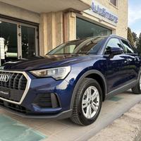 AUDI Q3 35 2.0 TDI S tronic Business COCKPIT