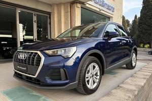 AUDI Q3 35 2.0 TDI S tronic Business COCKPIT