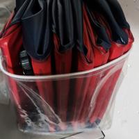 piscina per cani rossa