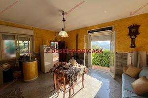 Casa, Belmonte Mezzagno.