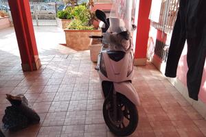 Kymco people 300 gti