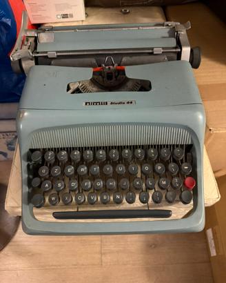 Olivetti Studio 44