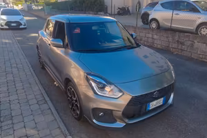 suzuki swift sport 2022 80000 km + due treni gomme