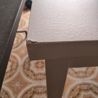 tavolo da cucina con sedie