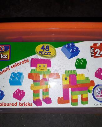 Scatola costruzioni colorate per bambini