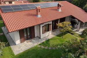 Villa di 175 m² con più di 5 locali e box auto dop