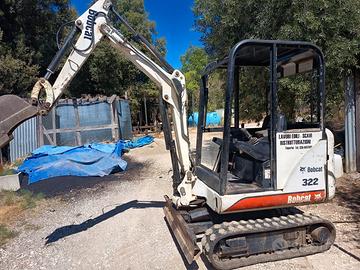 ESCAVATORE CINGOLATO BOBCAT 322 USATO