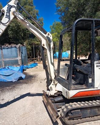 ESCAVATORE CINGOLATO BOBCAT 322 USATO