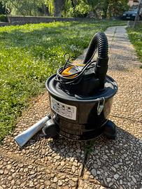 Aspiratore ceneri