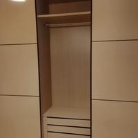 Armadio con cassettiera in legno