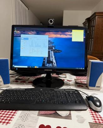 PC Desktop i3 8GB RAM 700GB + Accessori