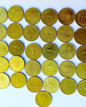 Lotto 31 monete 200 Lire commemorative e varie