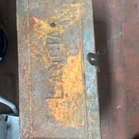 Cassetta porta attrezzi lancia