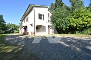 INCANTEVOLE VILLA A CASTROCARO