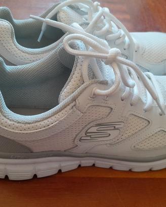 skechers