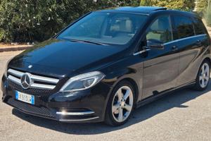 Mercedes B 180 CDI Premium Automatica motore Merce