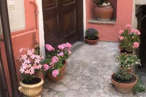 Casa indipendente di 150 m² con più di 5 locali a 