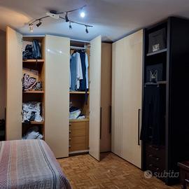 Armadi guardaroba ad angolo