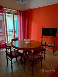 Camere per studentesse zona Museo